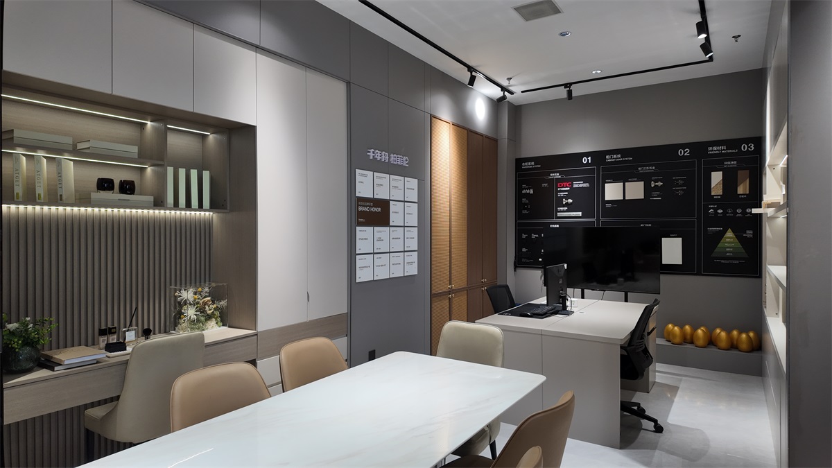 柏菲伦全屋定制荣膺第四届中国定制家装节“明星品牌”，专业设计服务引领行业标杆